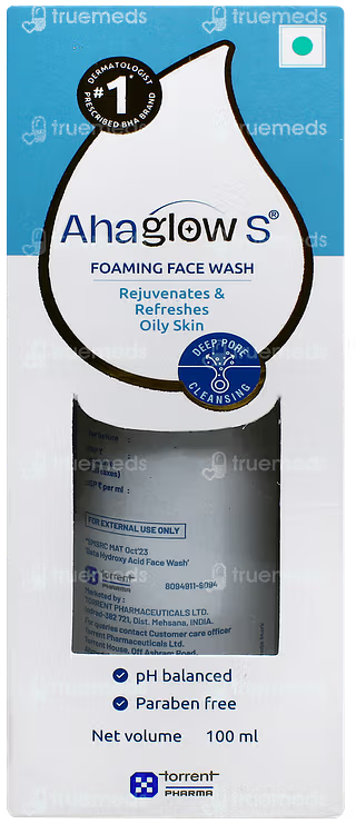 Aurochem Ahaglow S Foaming Face Wash in 100ml bottle, showing the product with foaming face wash and packaging label.