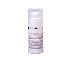 Fixderma Reticuram serum for aging skin in a sleek bottle, showcasing its packaging and applicator for mature skin care.