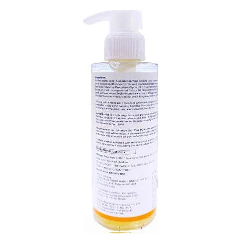Cream face wash in a tube from AUROCHEM LABORATORIES, designed for gentle cleansing of the face.